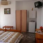 Konukevi Liossis & Skopelos