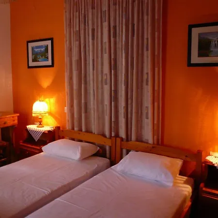 Guest house Liossis & Skopelos Town