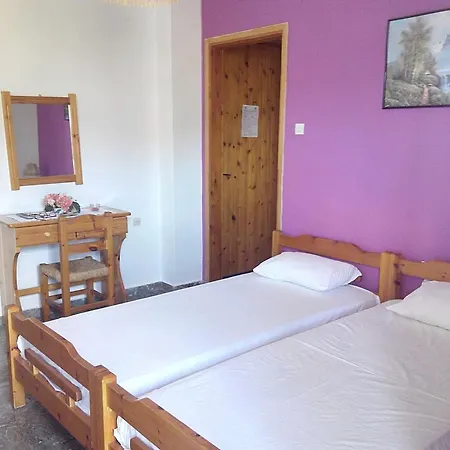 Liossis & Guest house