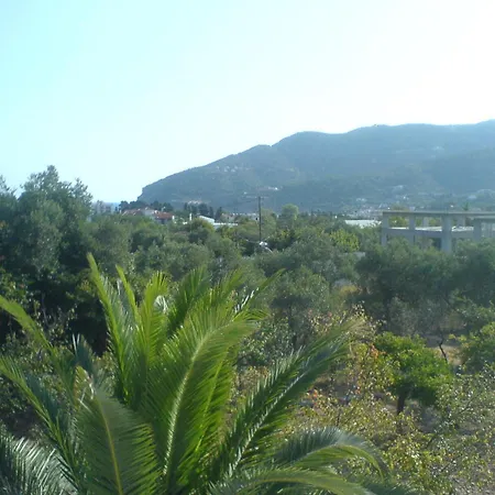 Guest house Liossis & *