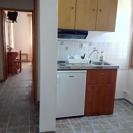 Guest house Liossis &