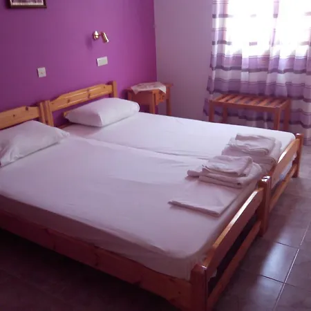 Casa de hóspedes Liossis & Skopelos Town
