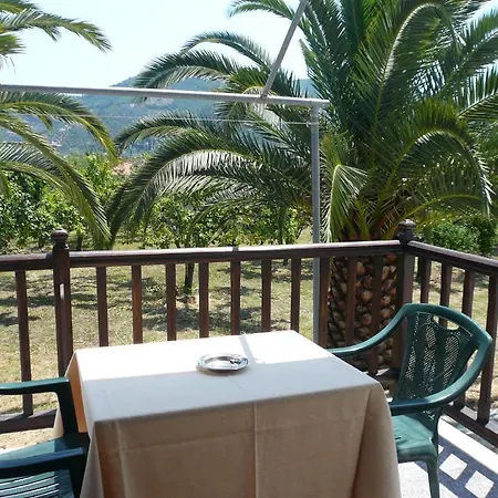 Guest house Liossis &