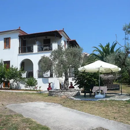 Liossis & * Skopelos Town