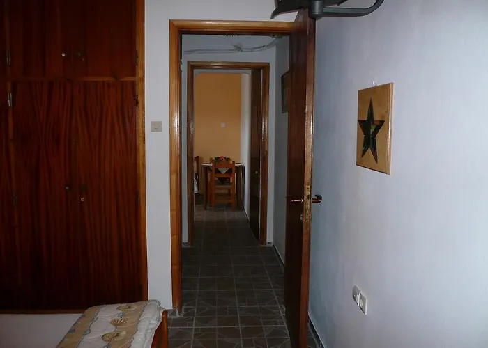 Liossis & 3* Skopelos Town